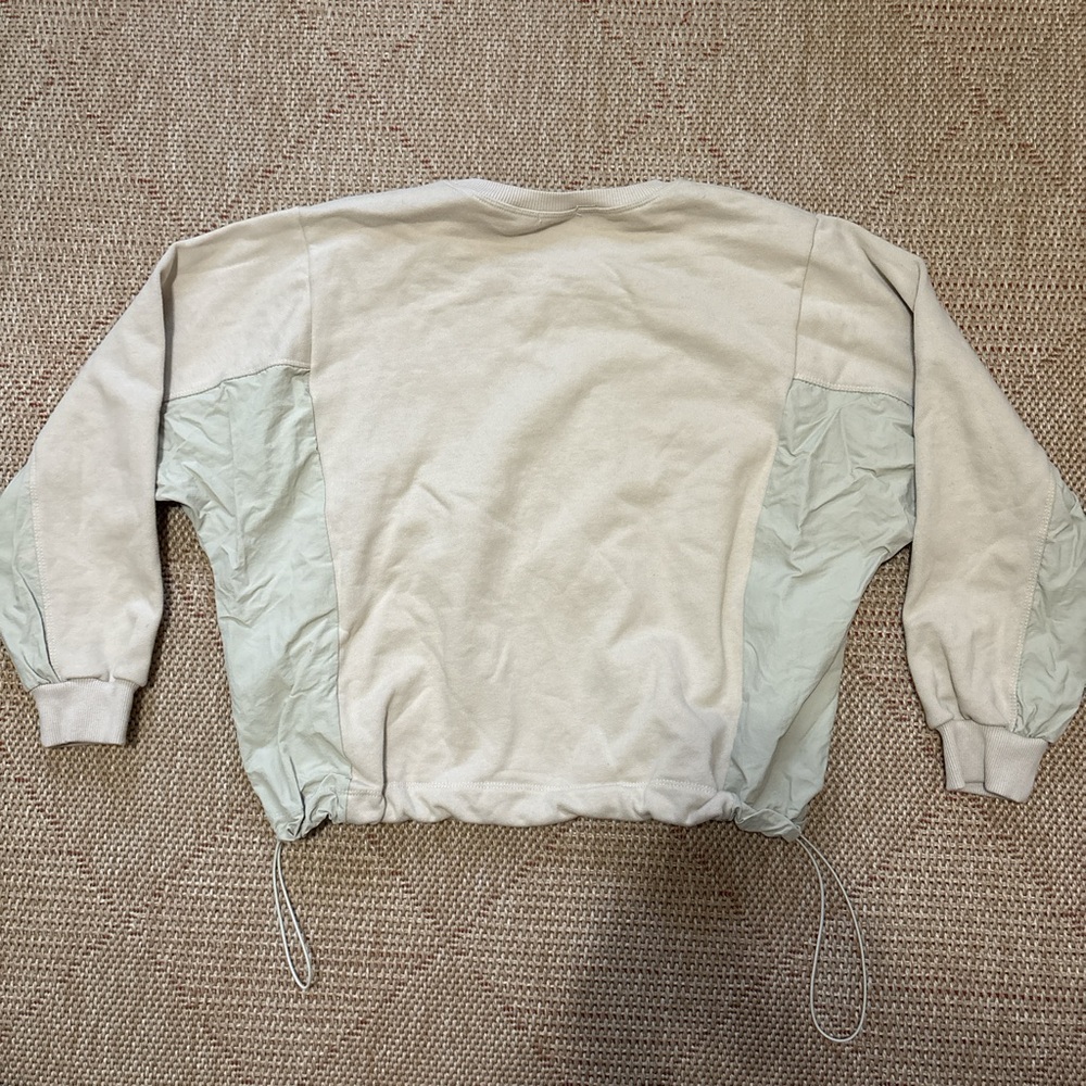Adjustable drawstring two-tone sweater - Picture 4 of 4
